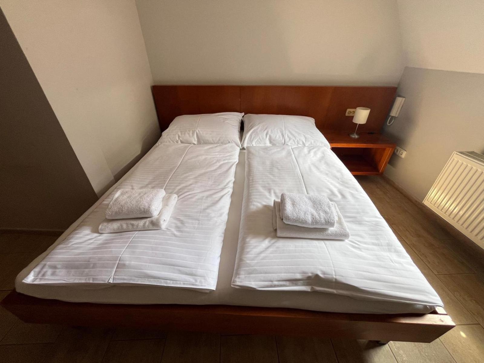Nevinne Apartmany Kolín Zewnętrze zdjęcie