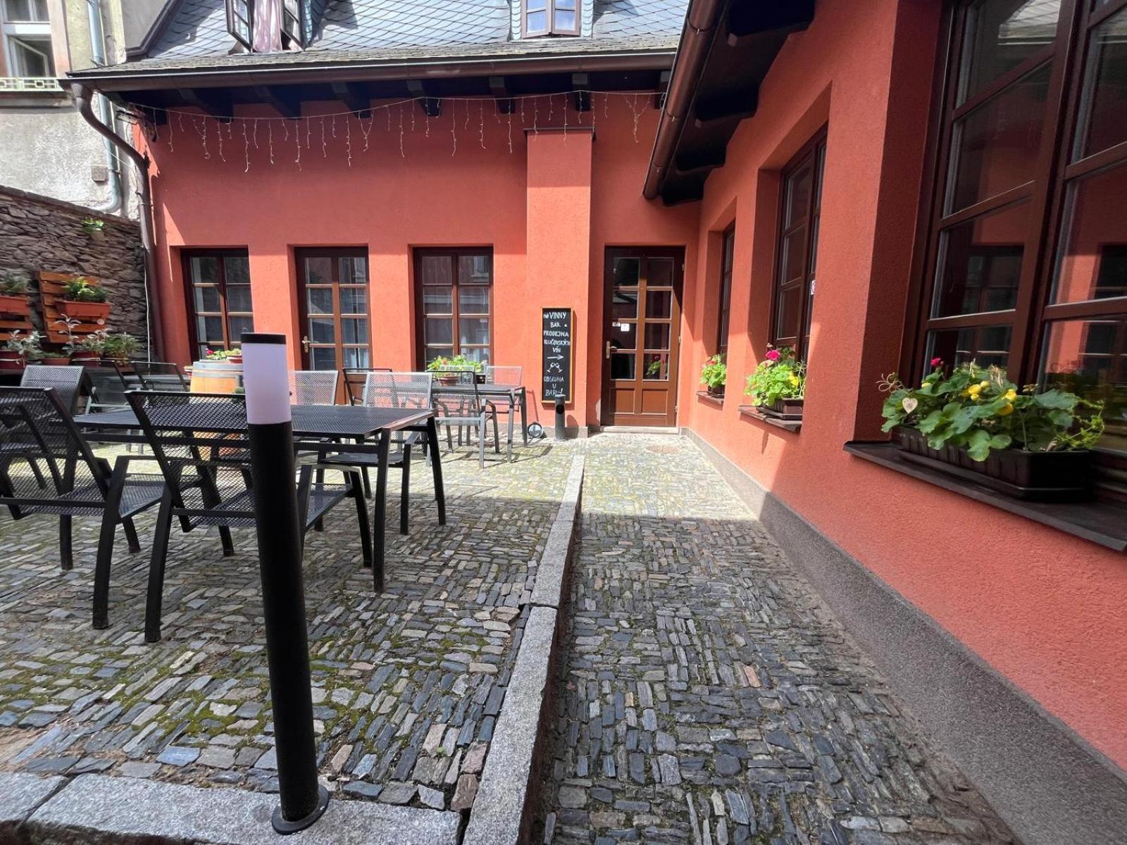 Nevinne Apartmany Kolín Zewnętrze zdjęcie